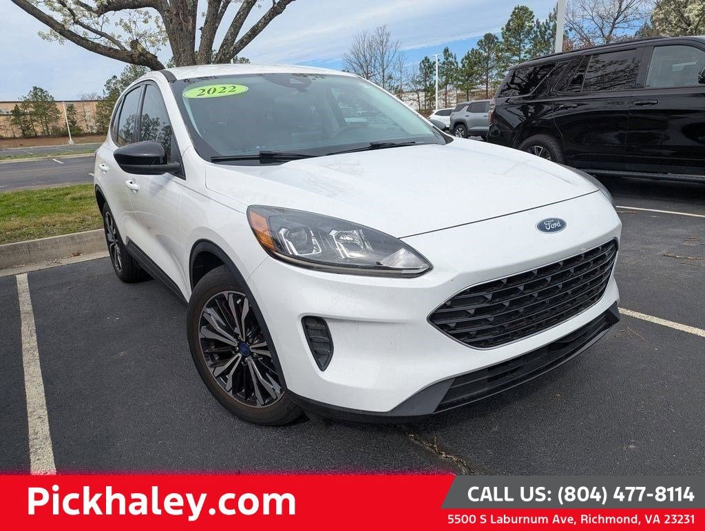 2022 Ford Escape SE