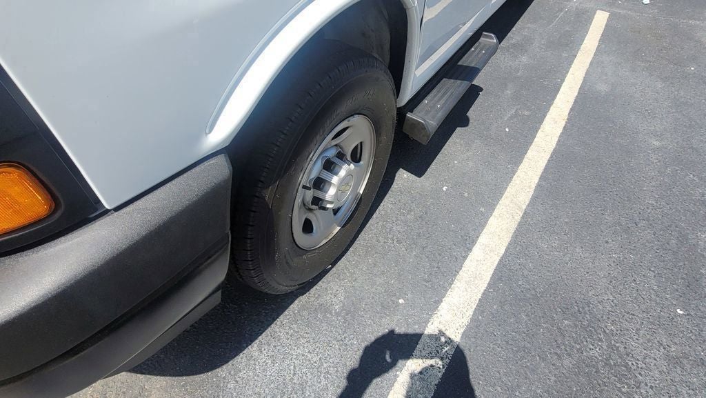 2022 Chevrolet Express 3500 LS Passenger