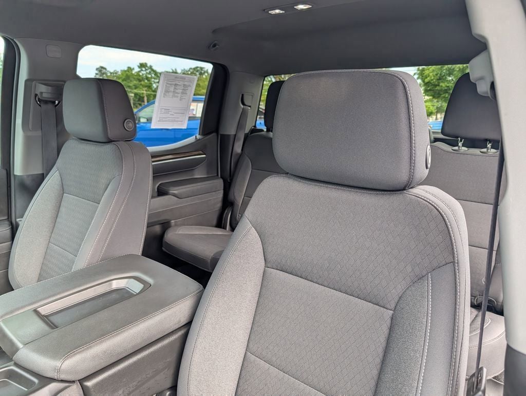 2025 Chevrolet Silverado 1500 LT LT1