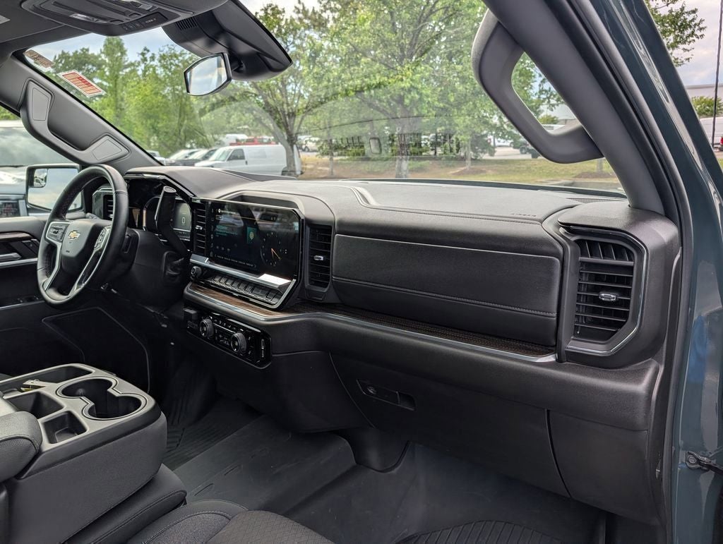 2025 Chevrolet Silverado 1500 LT LT1