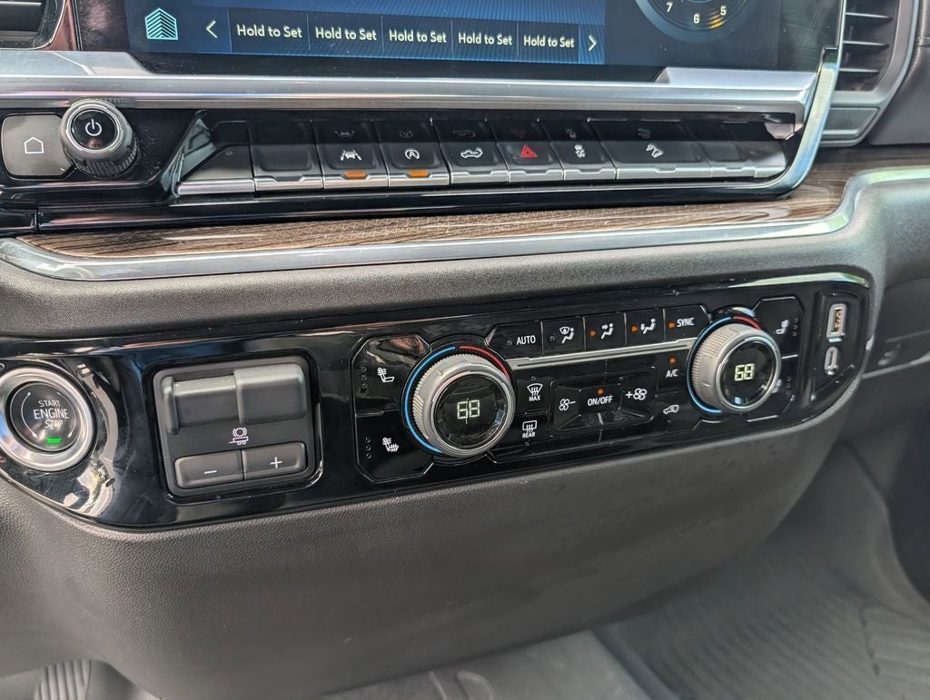 2025 Chevrolet Silverado 1500 LT LT1
