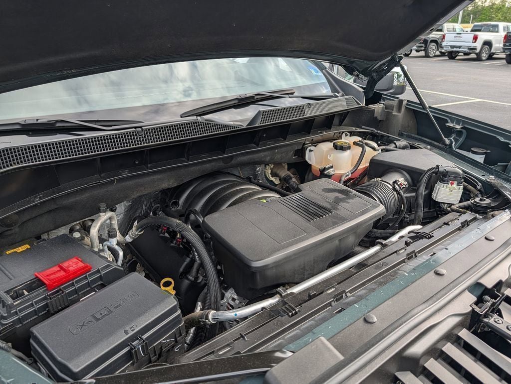 2025 Chevrolet Silverado 1500 LT LT1