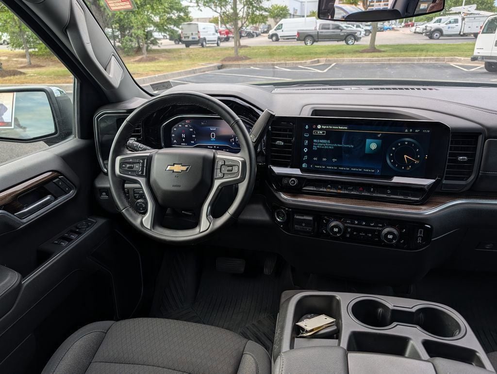 2025 Chevrolet Silverado 1500 LT LT1