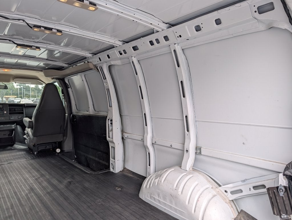 2023 Chevrolet Express 2500 Work Van Cargo