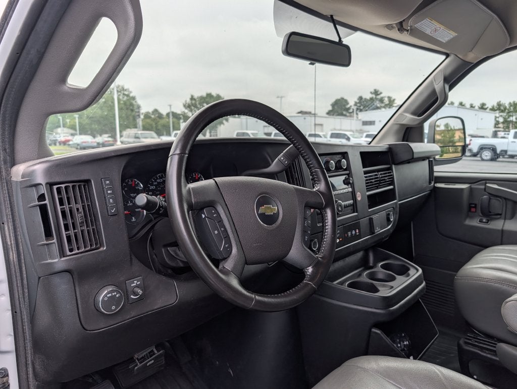 2023 Chevrolet Express 2500 Work Van Cargo