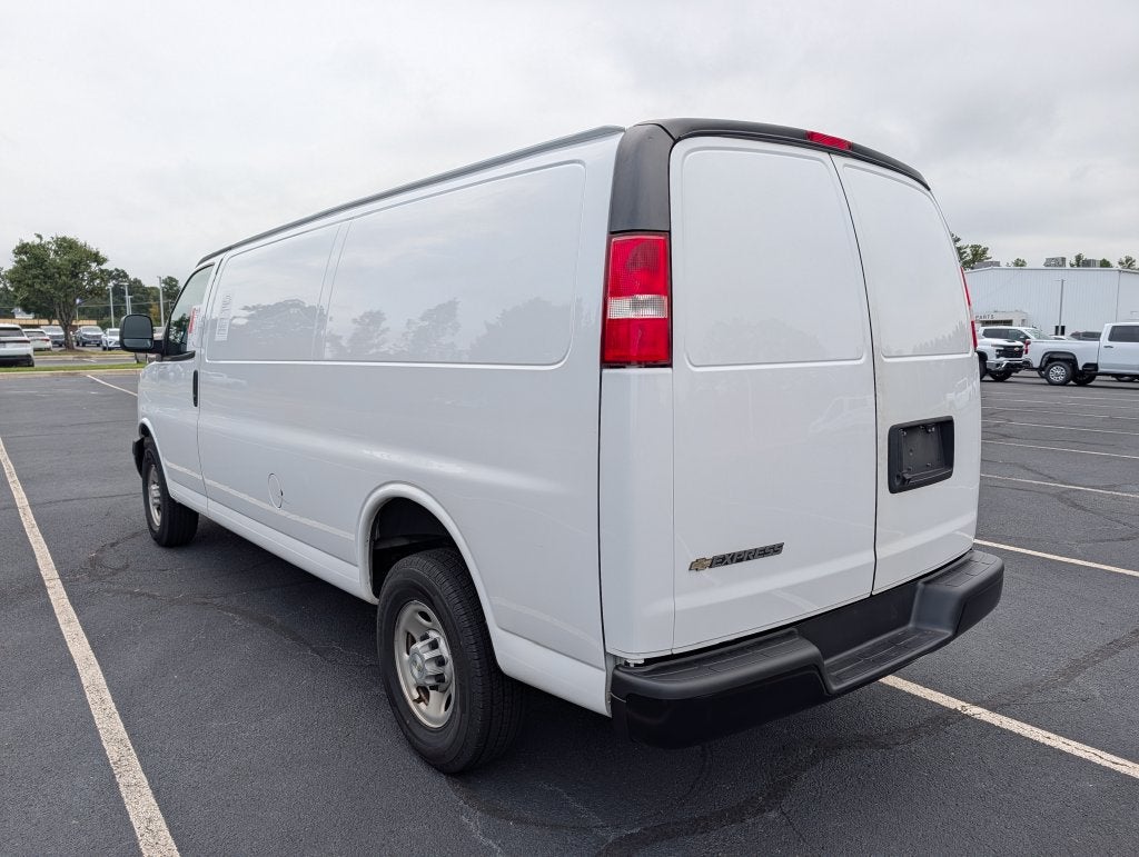 2023 Chevrolet Express 2500 Work Van Cargo