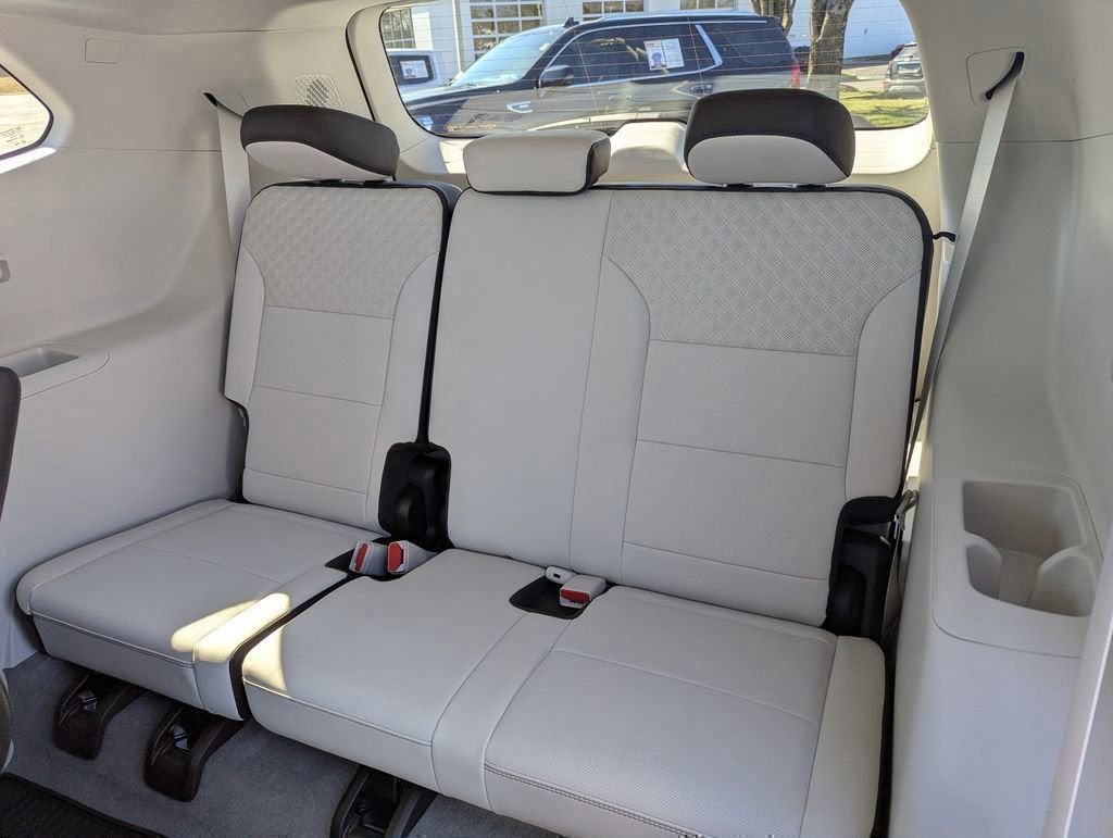 2025 GMC Acadia FWD Denali