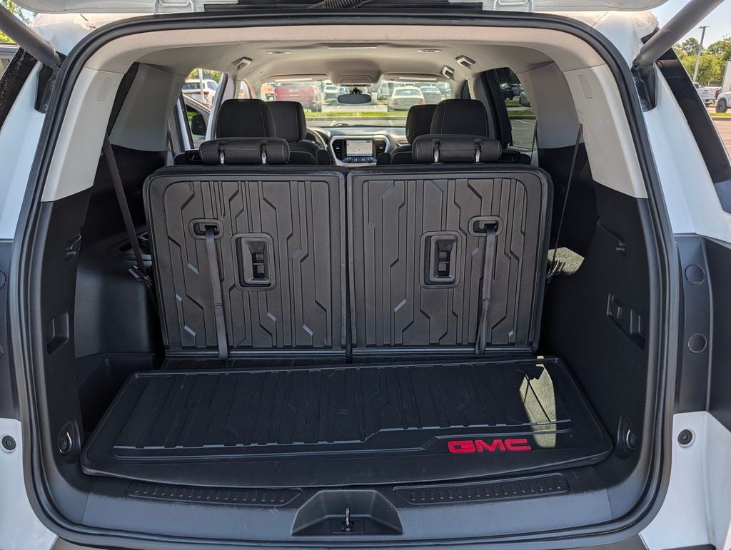 2022 GMC Acadia SLE