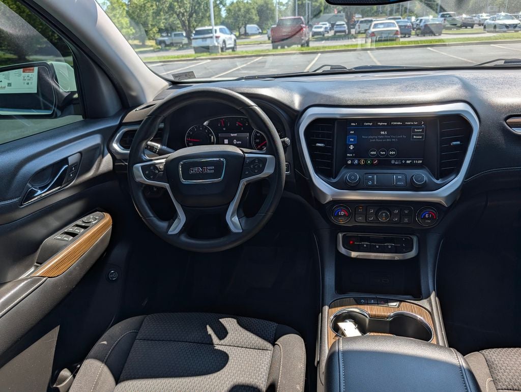 2022 GMC Acadia SLE