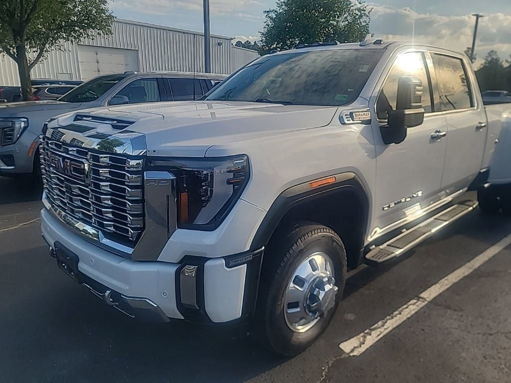 2024 GMC Sierra 3500HD Denali