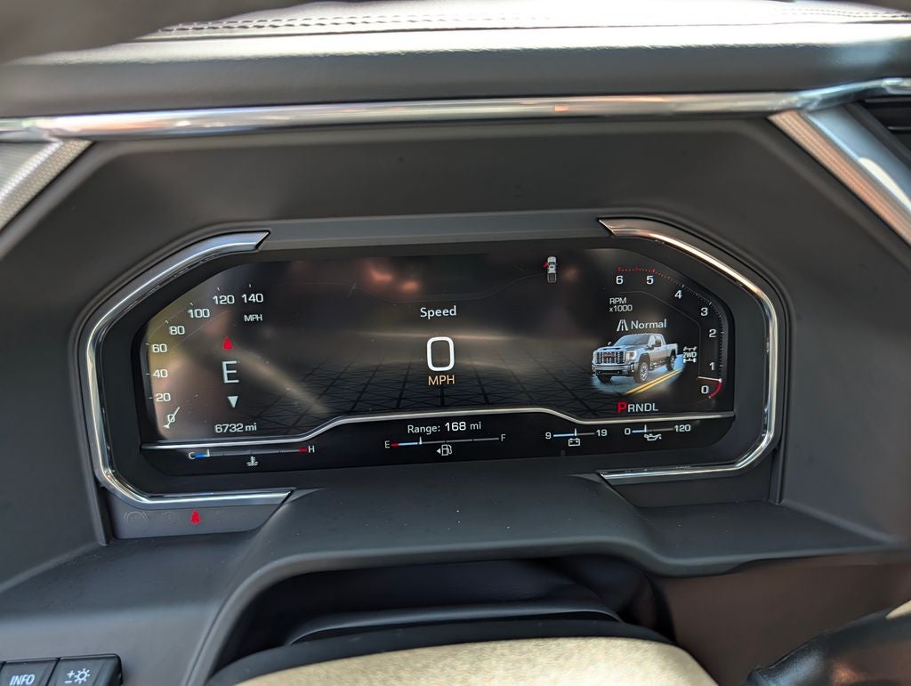 2025 GMC Sierra 2500HD Denali