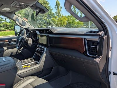 2025 GMC Sierra 2500HD Denali