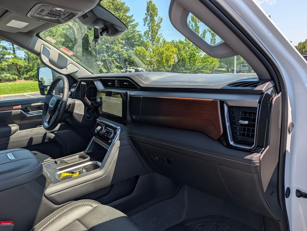 2025 GMC Sierra 2500HD Denali