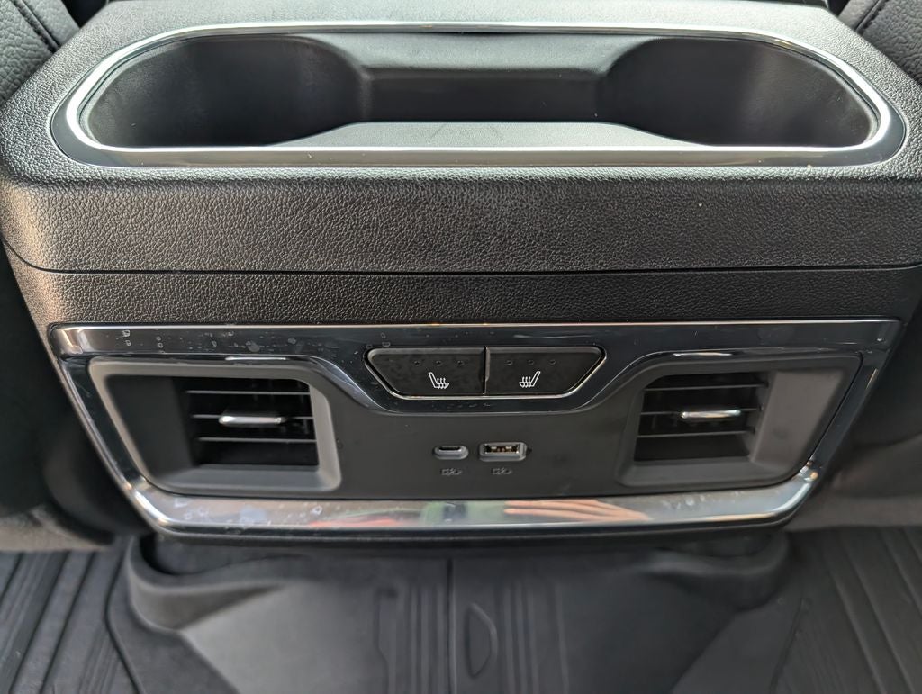 2025 GMC Sierra 2500HD Denali