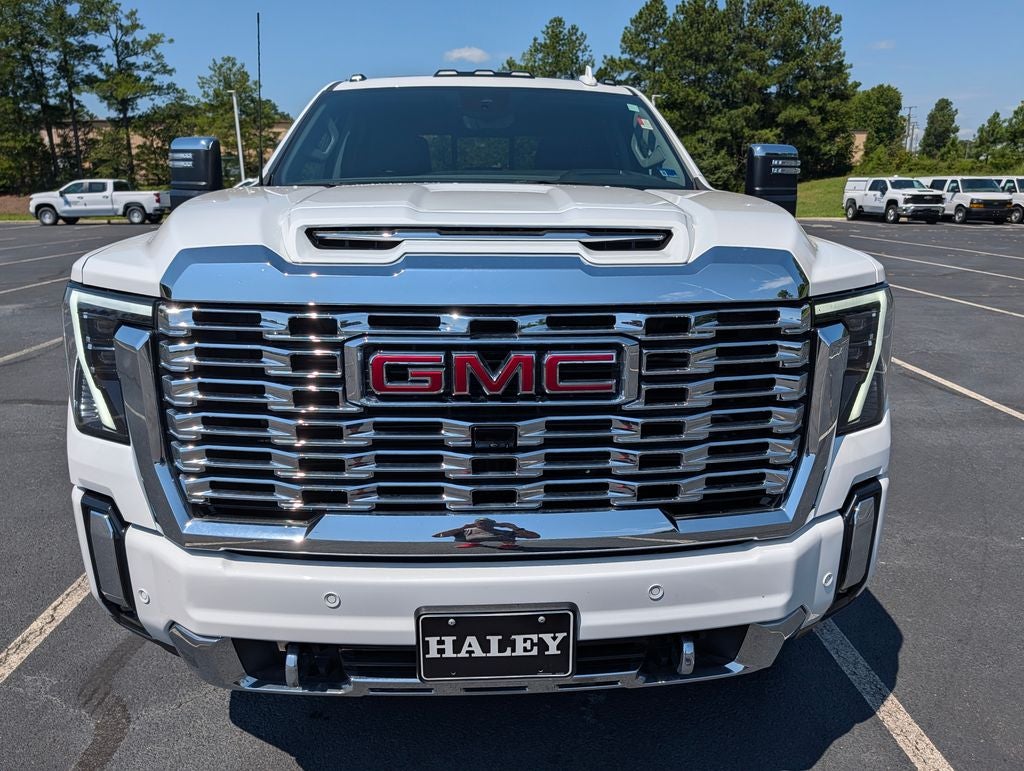 2025 GMC Sierra 2500HD Denali