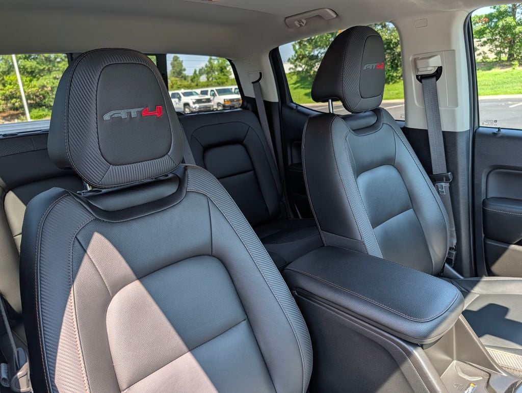 2022 GMC Canyon AT4 w/Leather
