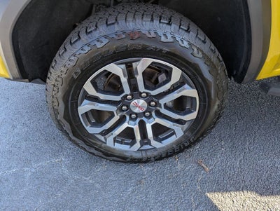 2023 GMC Canyon AT4