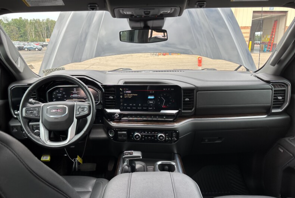 2024 GMC Sierra 1500 Elevation