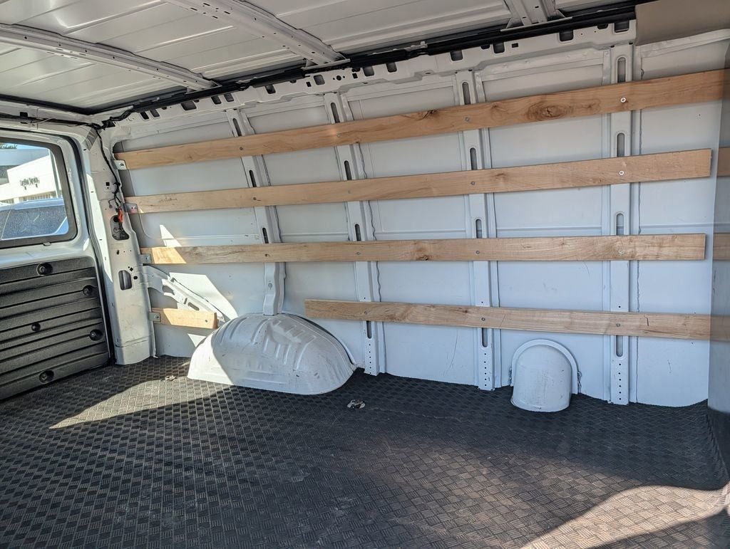 2024 GMC Savana 2500 Work Van