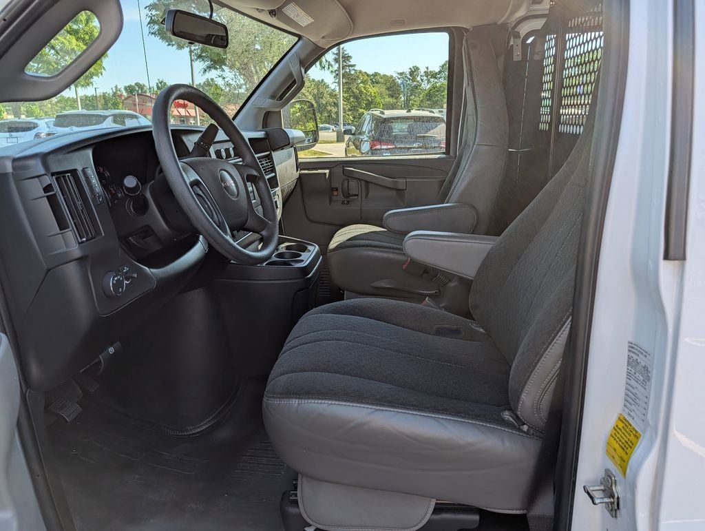 2024 GMC Savana 2500 Work Van