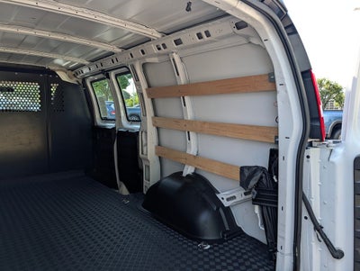 2024 GMC Savana 2500 Work Van