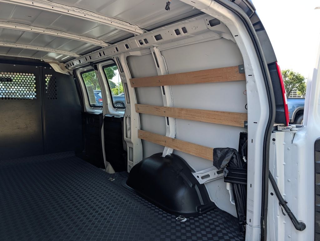 2024 GMC Savana 2500 Work Van