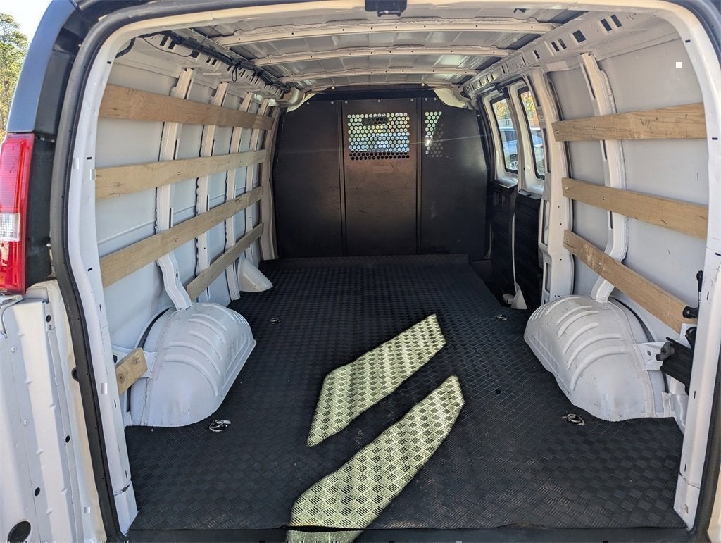 2024 GMC Savana Cargo Van Base