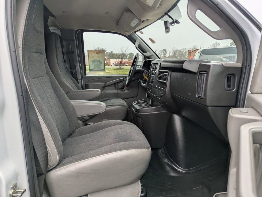 2024 GMC Savana Cargo Van Work Van