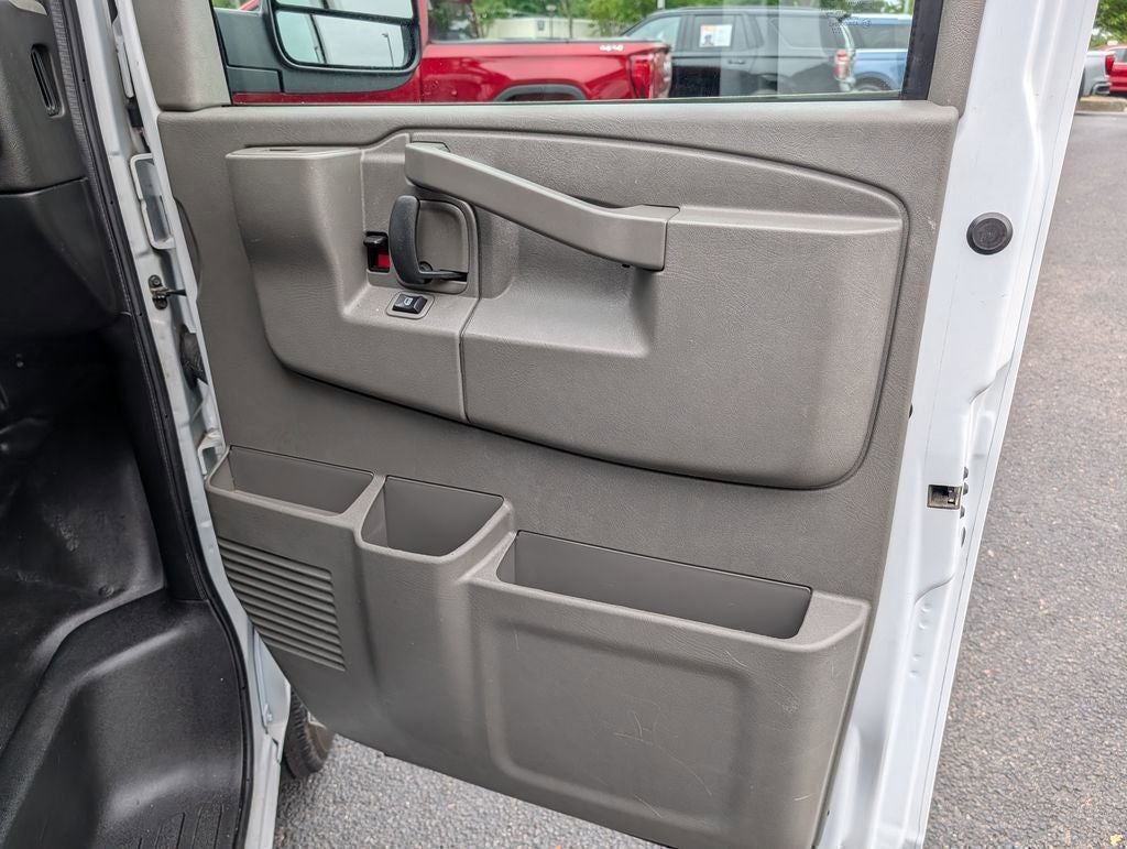 2024 GMC Savana 2500 Work Van