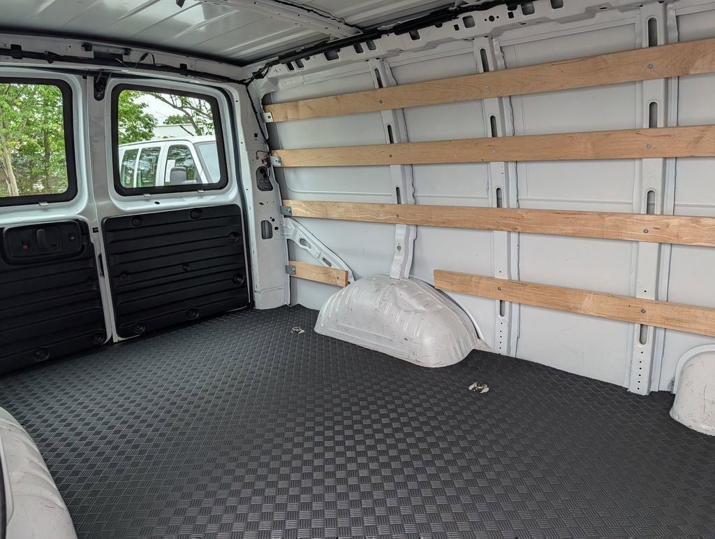 2024 GMC Savana 2500 Work Van