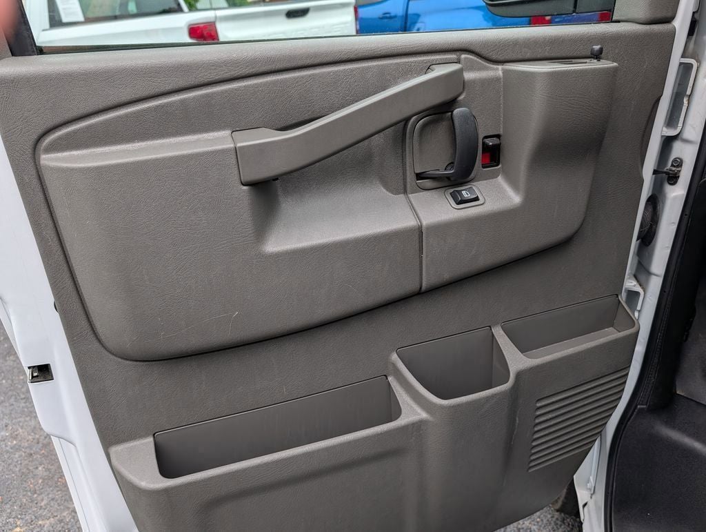 2024 GMC Savana 2500 Work Van