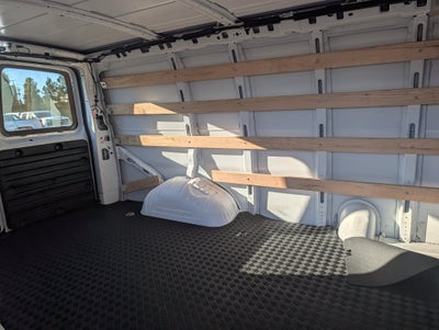 2025 GMC Savana 2500 Work Van