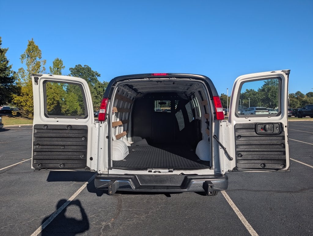 2025 GMC Savana 2500 Work Van