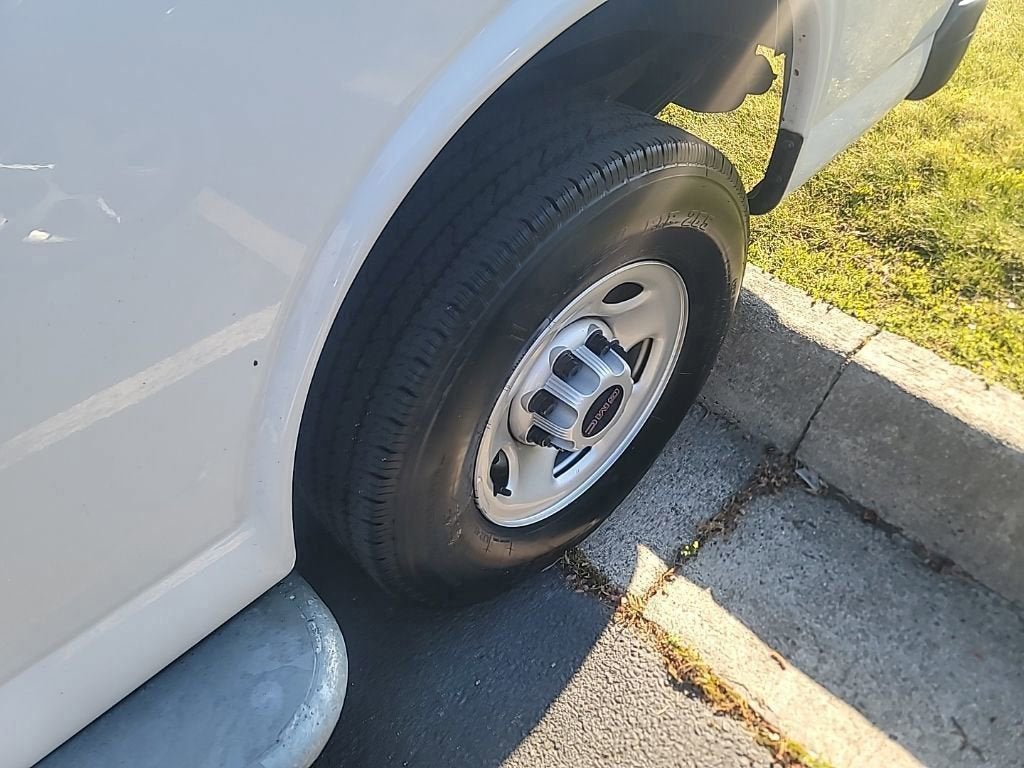 2024 GMC Savana Cargo Van Work Van