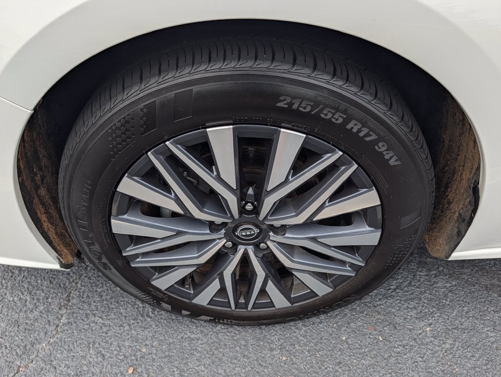 2025 Nissan Altima 2.5 SV
