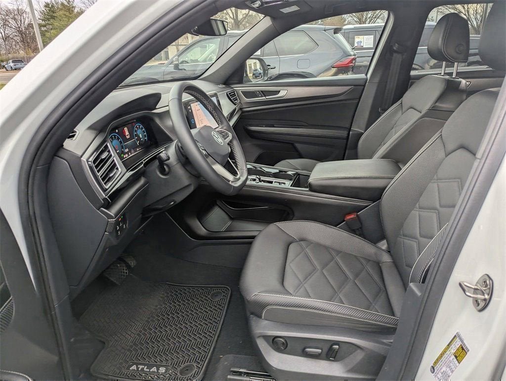 2024 Volkswagen Atlas Cross Sport 2.0T SE w/Technology