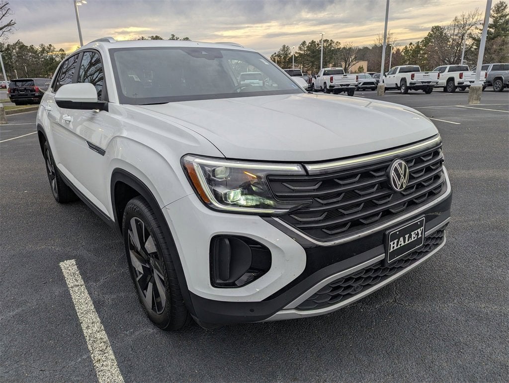 2024 Volkswagen Atlas Cross Sport 2.0T SE w/Technology