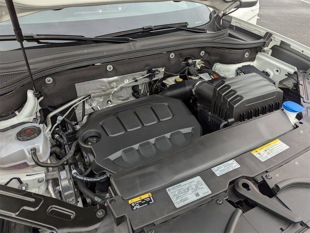 2024 Volkswagen Atlas Cross Sport 2.0T SE w/Technology