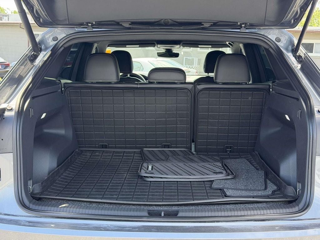 2024 Volkswagen Atlas Cross Sport 2.0T SE