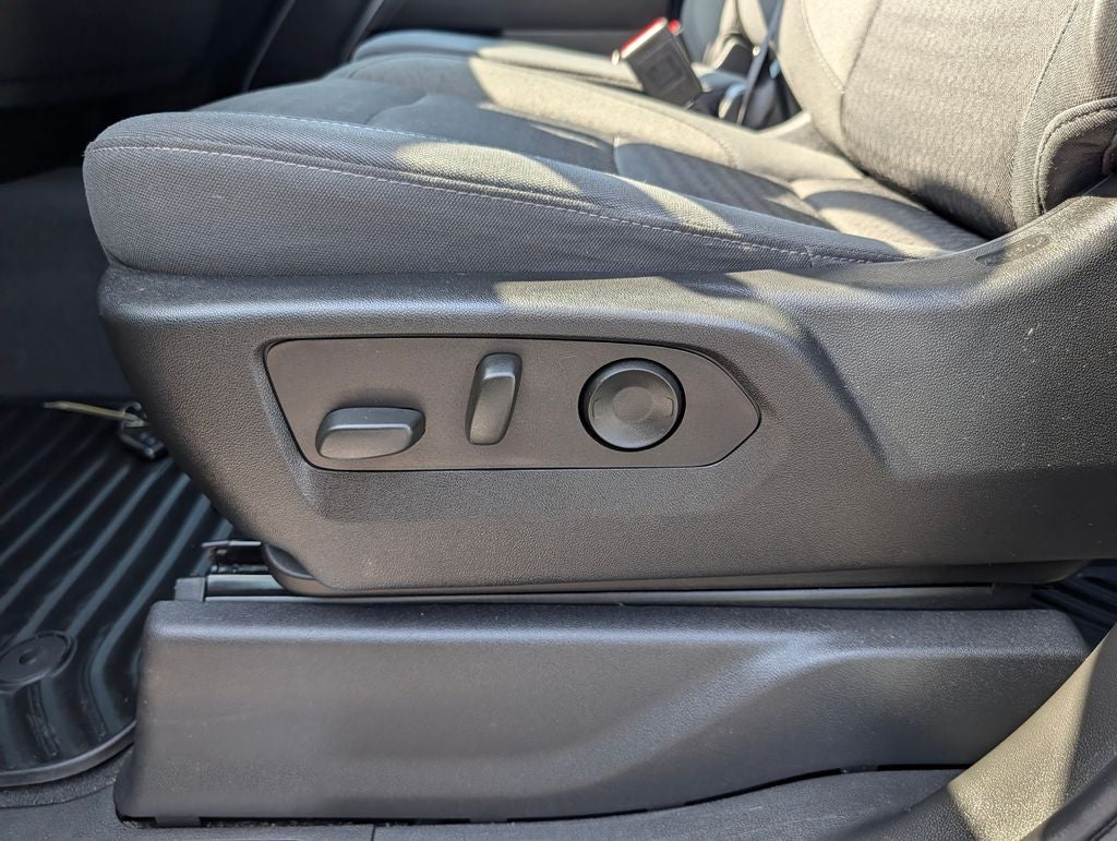 2022 Chevrolet Silverado 1500 LT LT1