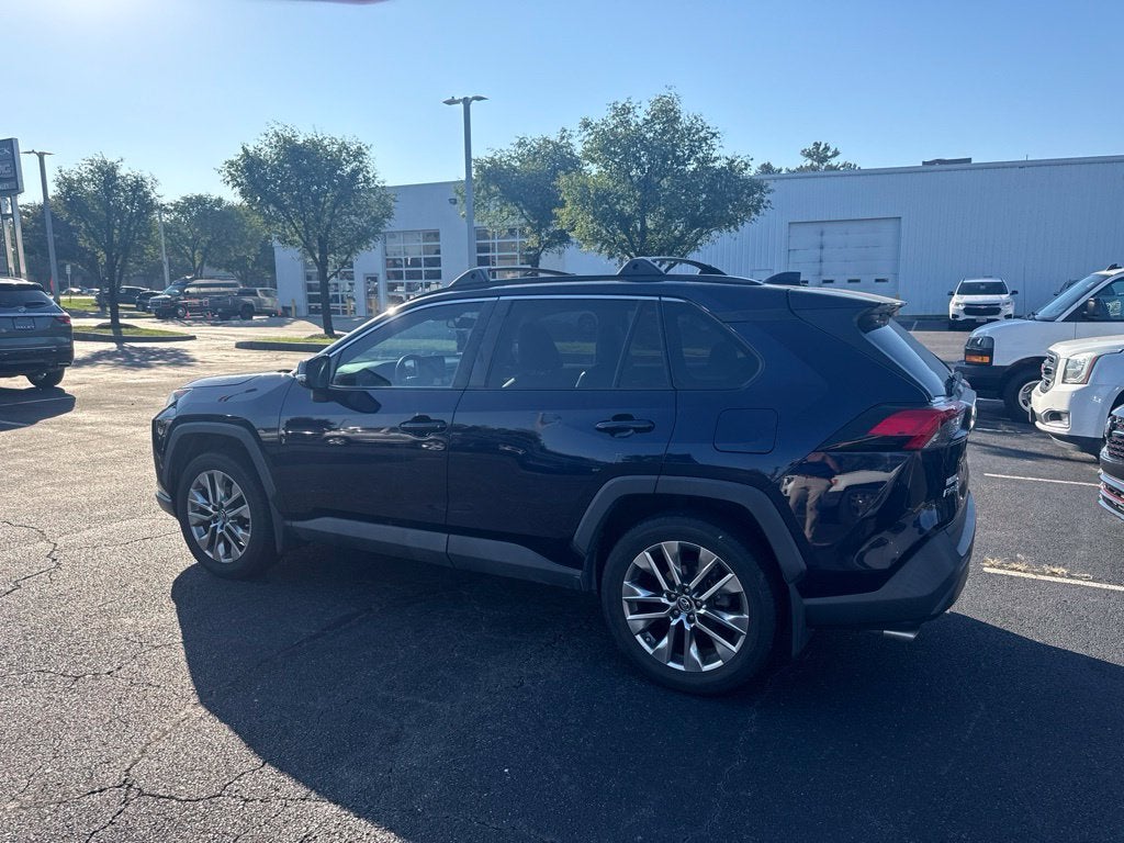 2019 Toyota RAV4 XLE Premium