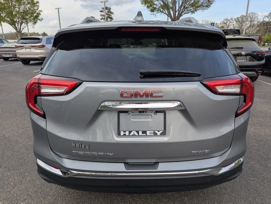 2023 GMC Terrain SLT