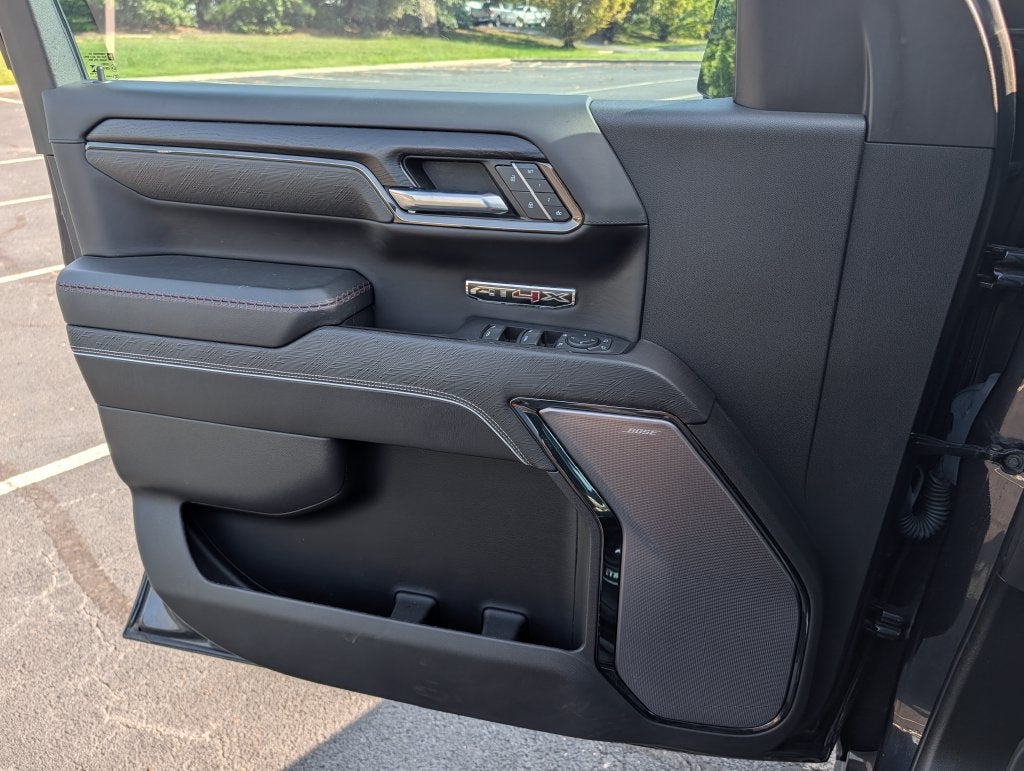 2023 GMC Sierra 1500 AT4X