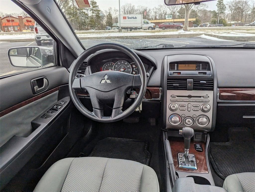 2010 Mitsubishi Galant ES