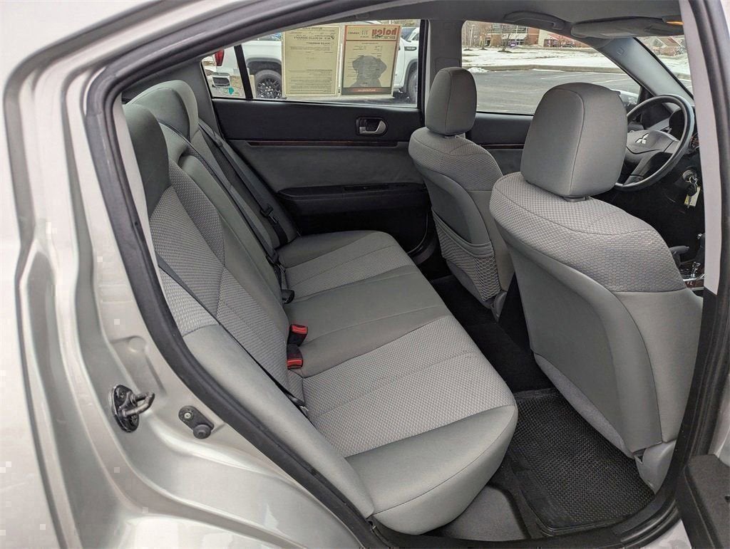 2010 Mitsubishi Galant ES