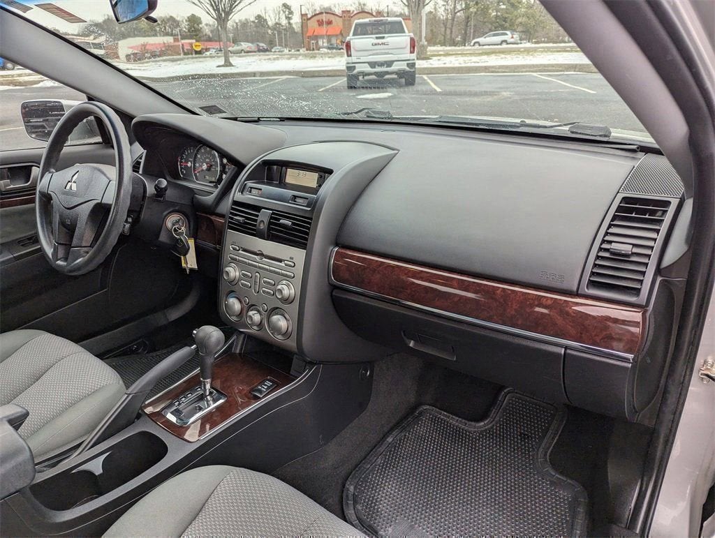 2010 Mitsubishi Galant ES