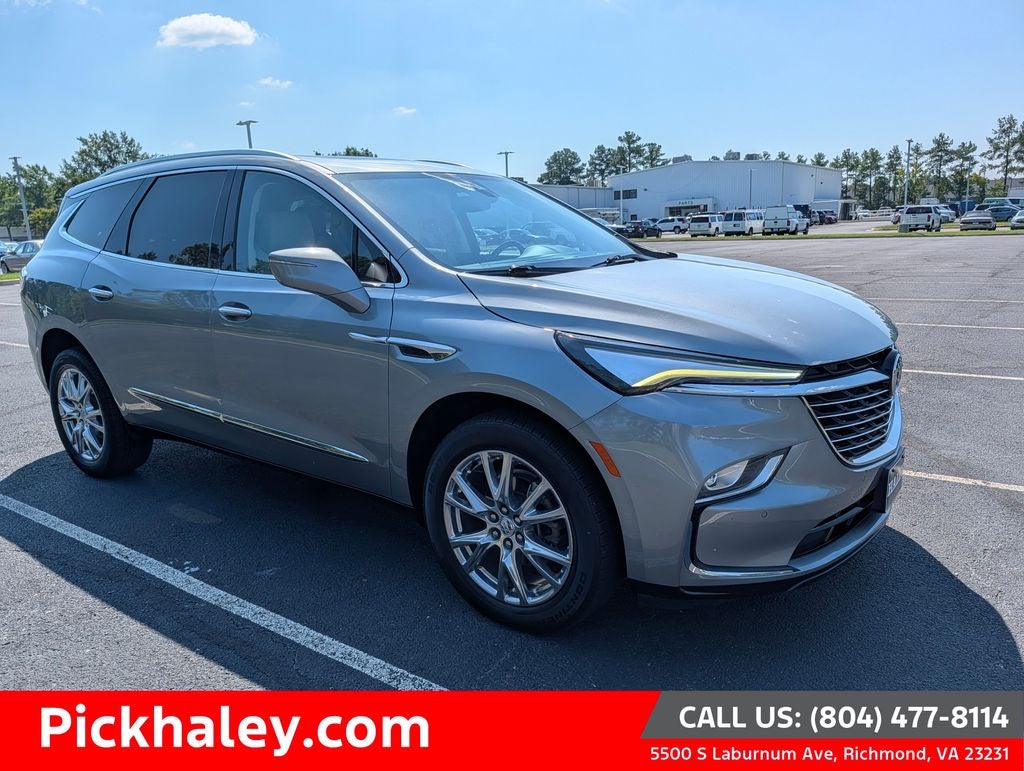 2023 Buick Enclave Essence