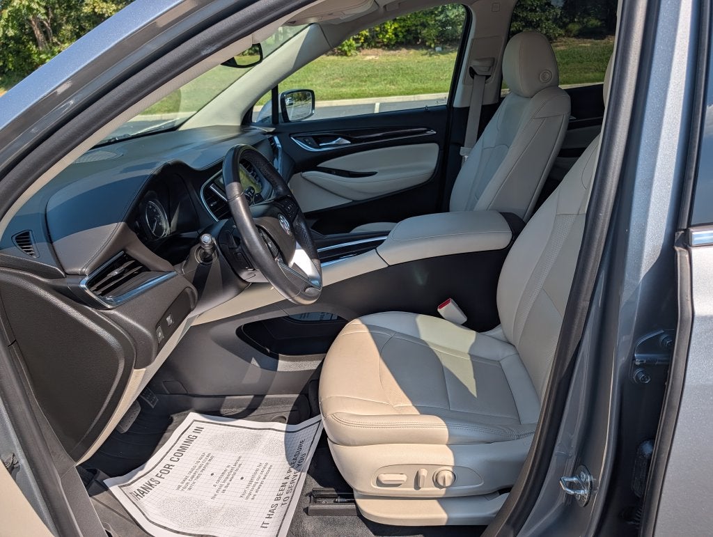 2023 Buick Enclave Essence
