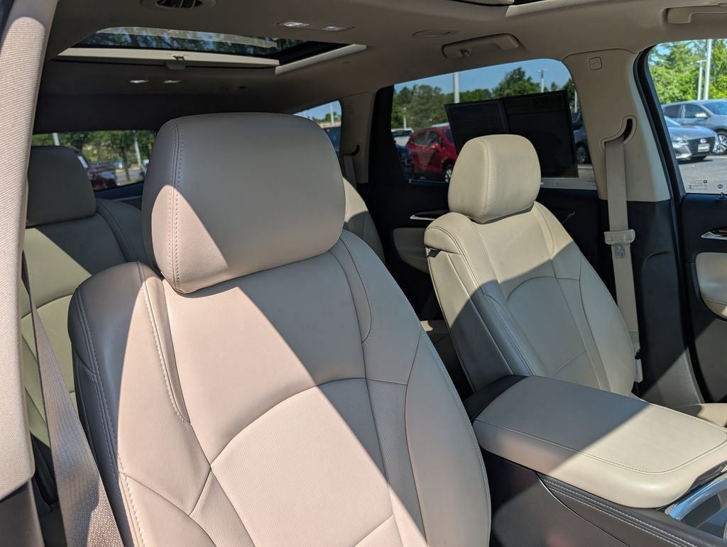 2021 Buick Enclave Essence