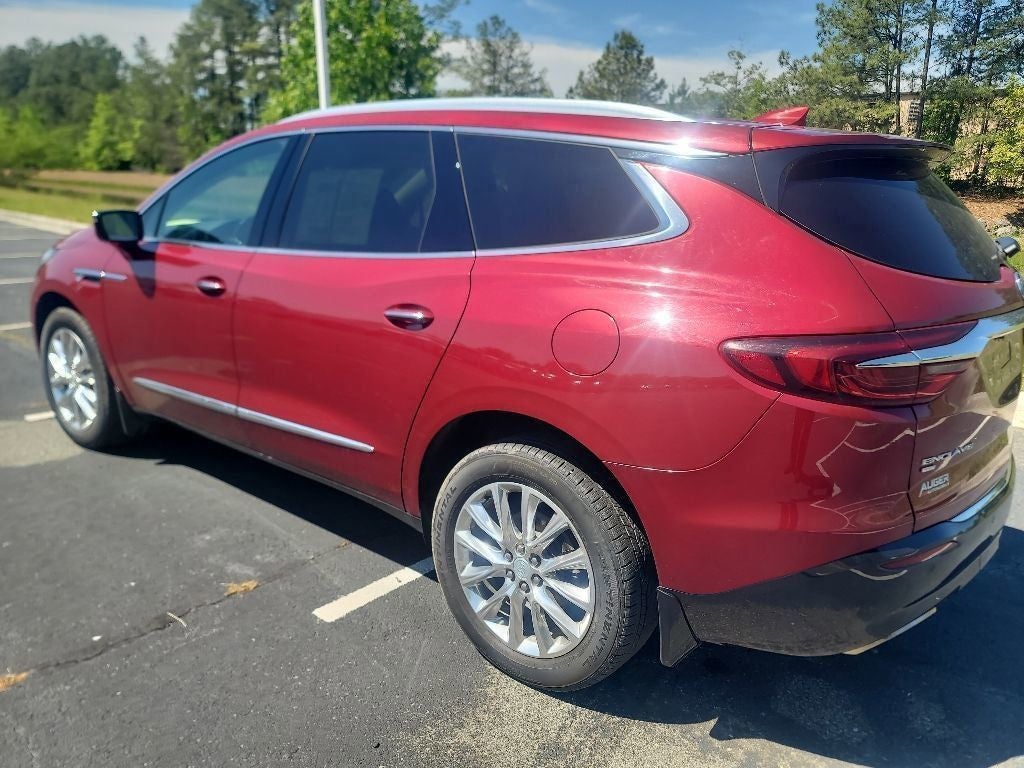 2021 Buick Enclave Essence